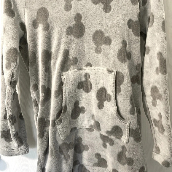 Disney NWOT Mickey Mouse Print Plush Soft Fleece Long Hooded Sweater Size Small - Picture 6 of 7